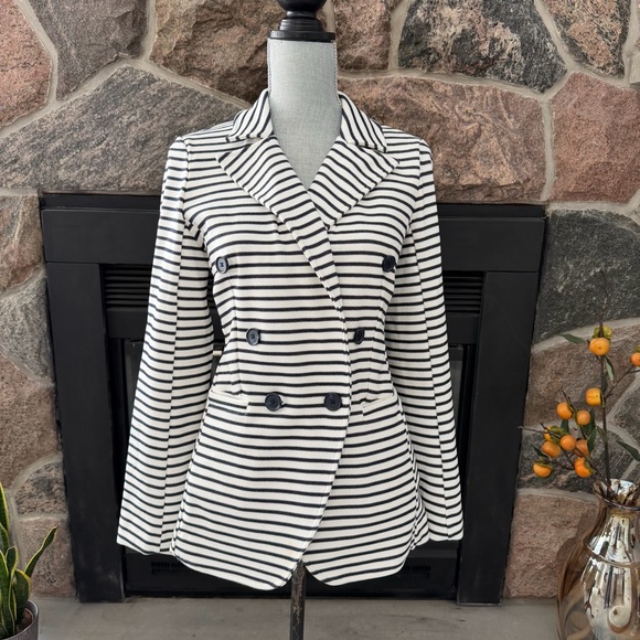Banana Republic Jackets & Blazers - Banana Republic Pique Striped Knit Blazer